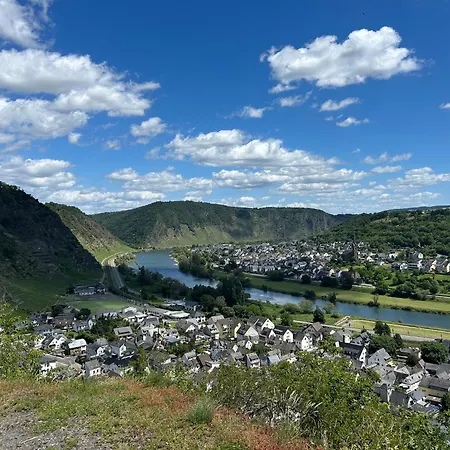 Semesterbostad Auszeit Am Guelser Moselbogen 20 In Koblenz (Rhineland-Palatinate)